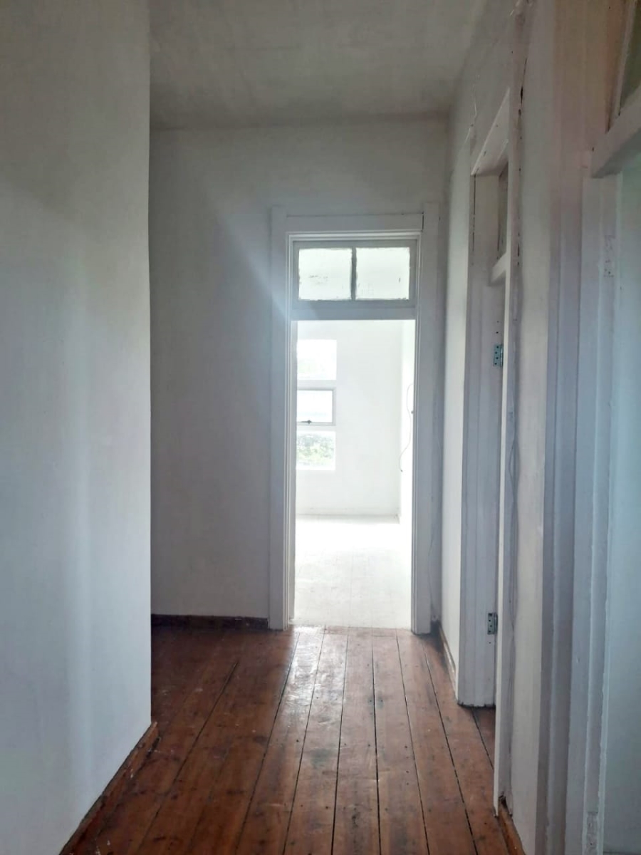 1 Bedroom Property for Sale in Quigney Eastern Cape